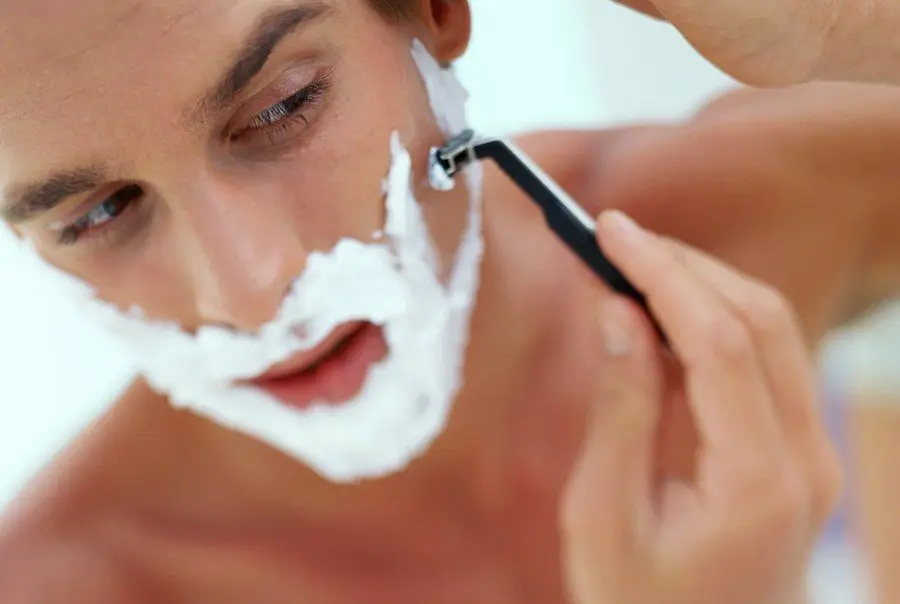 Handen goed wassen voor betere scheerbeurt